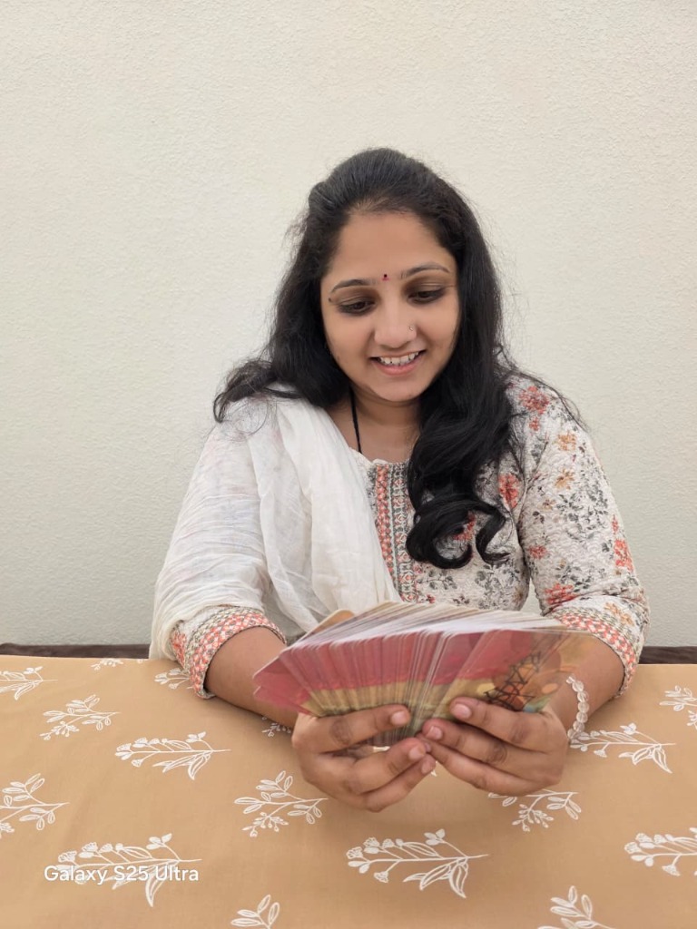 Ushaa - Cosmic Coach and Spiritual Tarot Reader